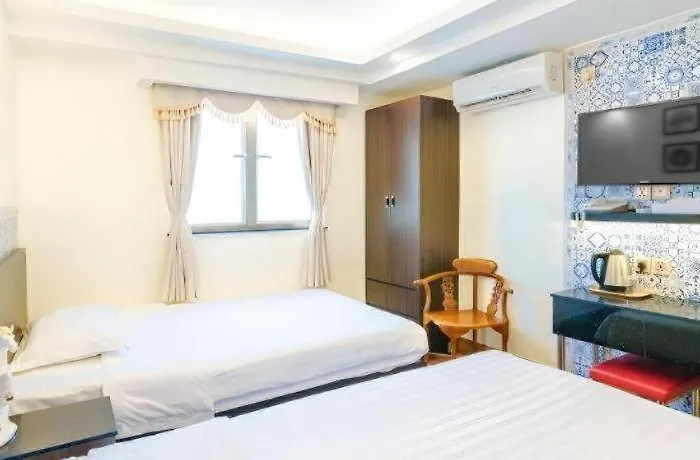 Hou Kong Hotel 2*